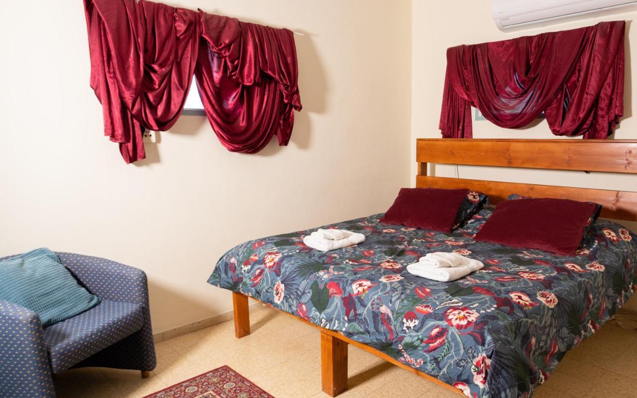 Aliyah Return Center Bed & Breakfast Degania Bet Exterior photo