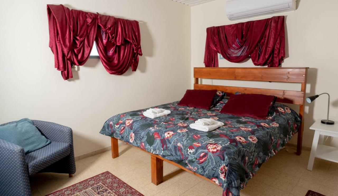 Aliyah Return Center Bed & Breakfast Degania Bet Exterior photo